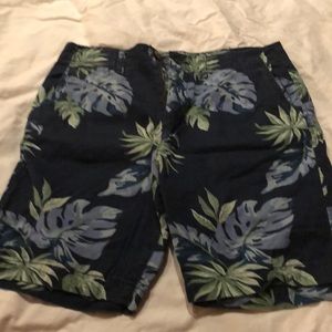 Men’s AE shorts